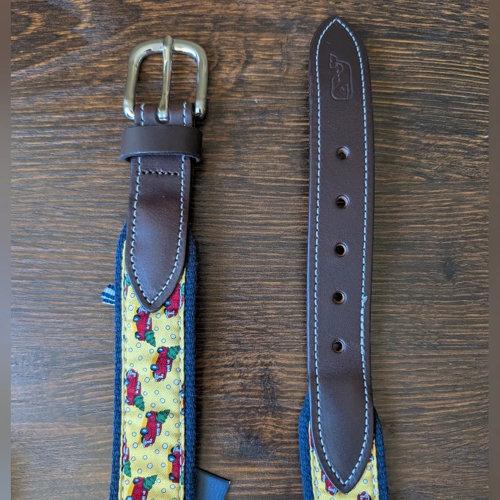 Vineyard Vines Yellow Red Christmas Tree Truck Cotton Canvas Brown Leather Belt